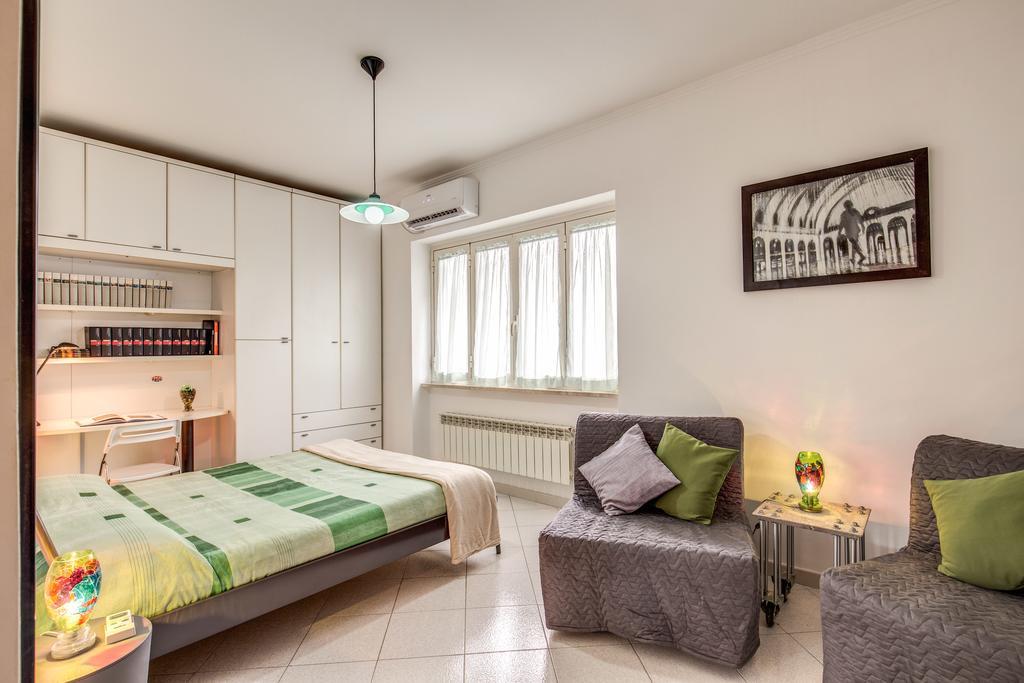 Residence Antica Via Ostiense. Acilia Exterior photo